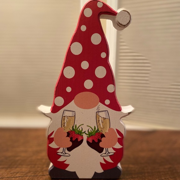 Valentine's Day Gnome Wood Sign, Gnome With Champagne & Chocolate Strawberries - Picture 9 of 12